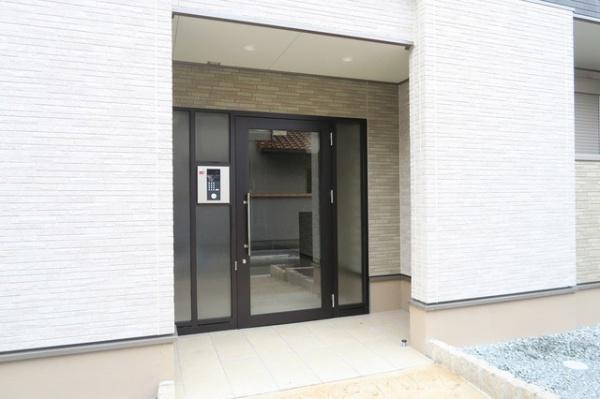尼崎市東園田町６丁目のアパート