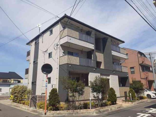 尼崎市東園田町６丁目のアパート