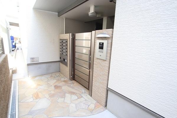 尼崎市西本町７丁目のハイツ