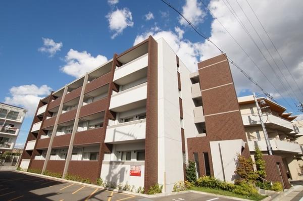 尼崎市金楽寺町２丁目のマンション