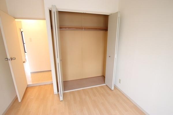 尼崎市立花町２丁目のマンション