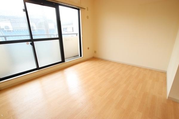 尼崎市立花町２丁目のマンション