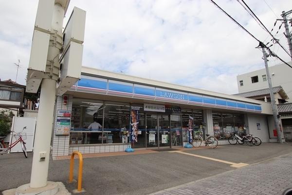 尼崎市若王寺３丁目のアパート(ローソン尼崎久々知一丁目店)