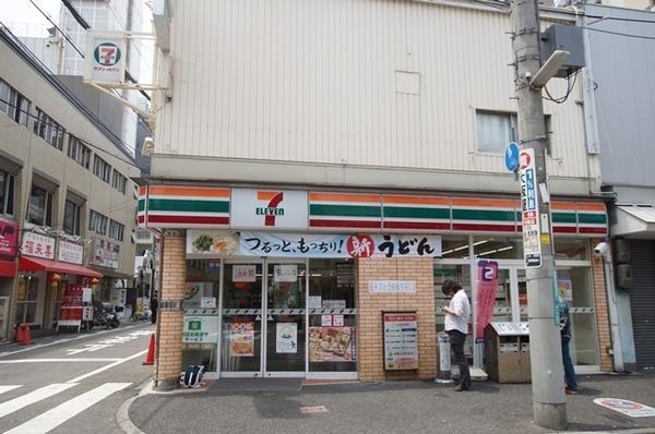 尼崎市東難波町４丁目のハイツ(セブンイレブン尼崎中央店)