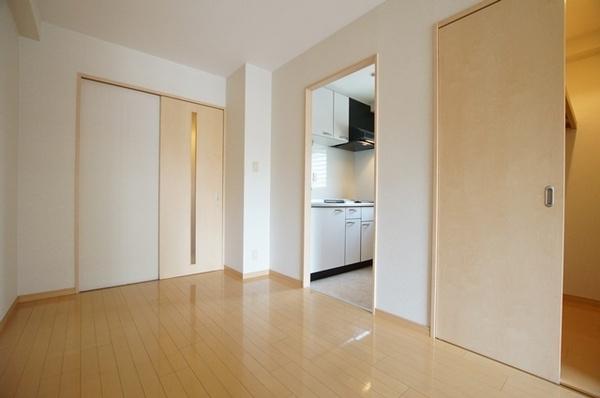 尼崎市東園田町４丁目のマンション