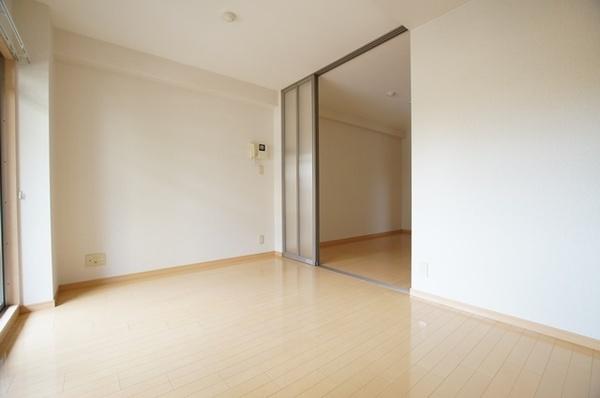 尼崎市東園田町４丁目のマンション