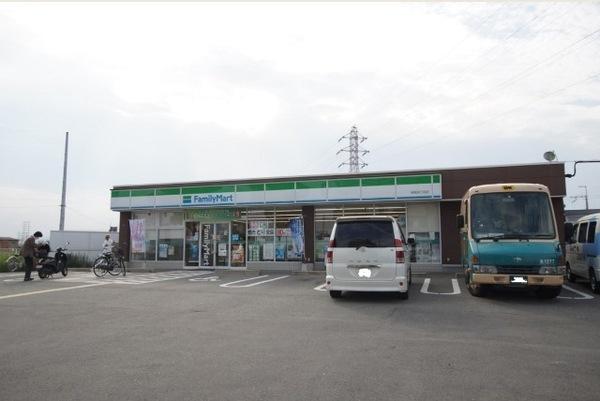 アルコ北園田(ファミリーマート田能四丁目店)