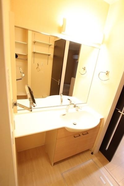 尼崎市椎堂１丁目のハイツ