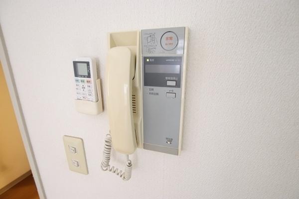 尼崎市立花町４丁目のマンション
