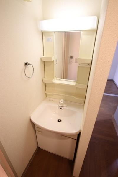 尼崎市立花町４丁目のマンション