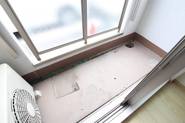 尼崎市東難波町３丁目のマンション