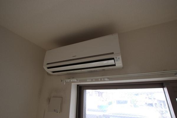 尼崎市東難波町３丁目のマンション