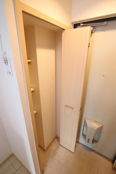 尼崎市東難波町３丁目のマンション