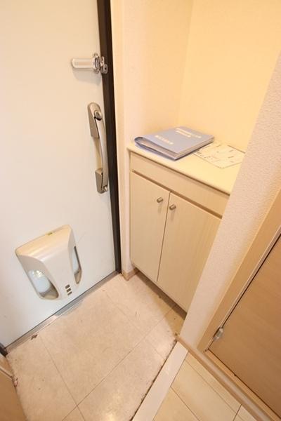 尼崎市東難波町３丁目のマンション