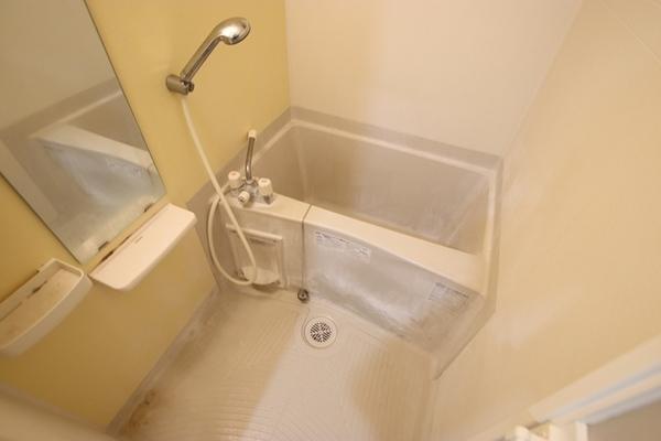尼崎市東難波町３丁目のマンション