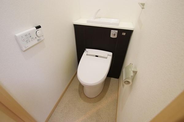 尼崎市東難波町３丁目のマンション