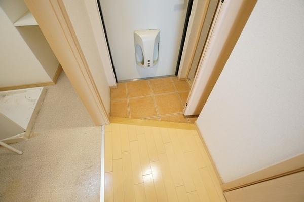 尼崎市杭瀬北新町２丁目のマンション