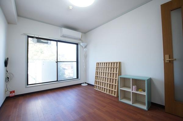 尼崎市東園田町１丁目のマンション