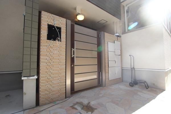 尼崎市七松町３丁目のアパート