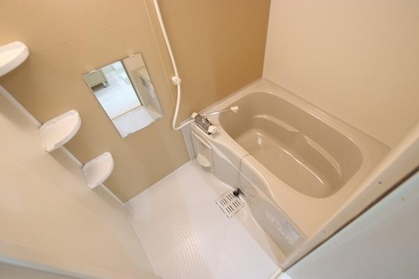 尼崎市七松町３丁目のアパート