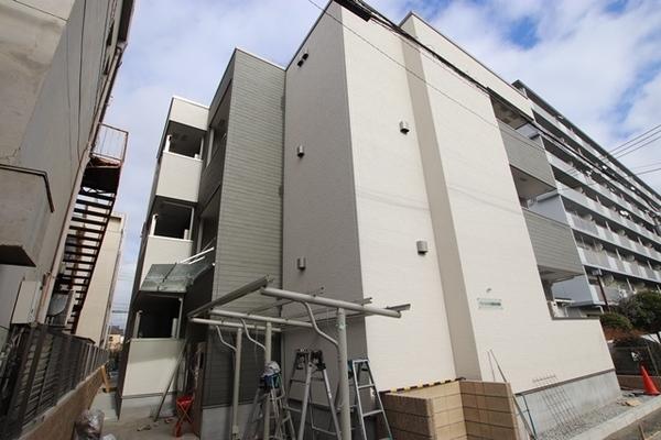 尼崎市七松町３丁目のアパート