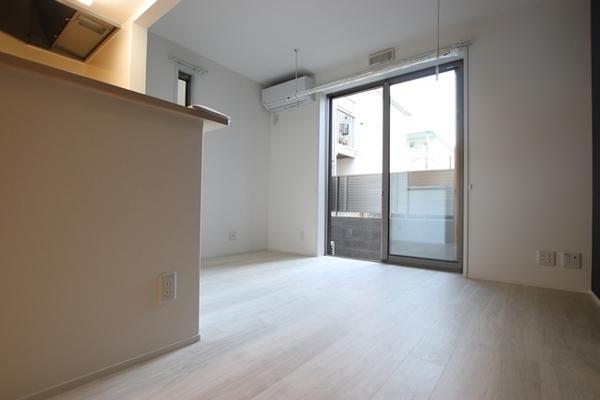 尼崎市東園田町５丁目のアパート
