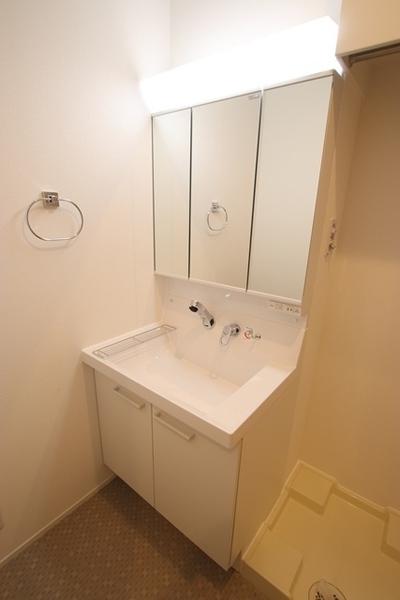 尼崎市東園田町５丁目のアパート