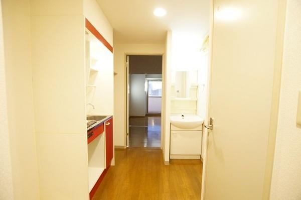 尼崎市立花町４丁目のマンション
