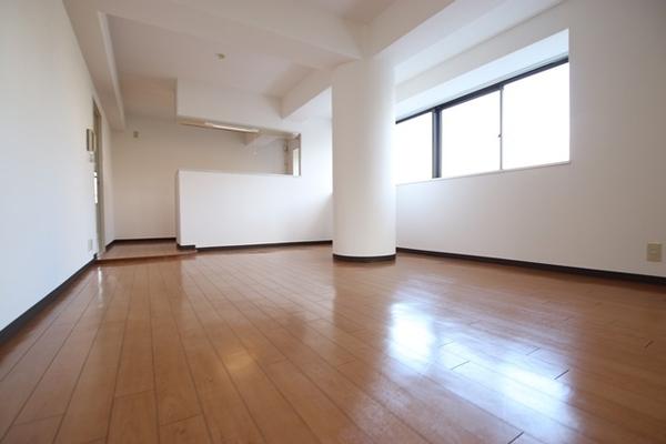 尼崎市南塚口町２丁目のマンション