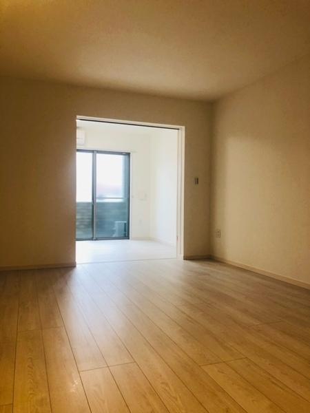 尼崎市東園田町３丁目のハイツ