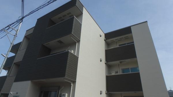 尼崎市東園田町２丁目のアパート