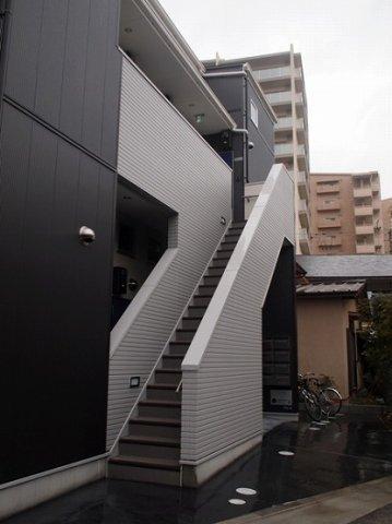 尼崎市塚口本町１丁目のアパート