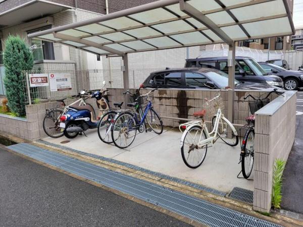 尼崎市武庫之荘７丁目のアパート