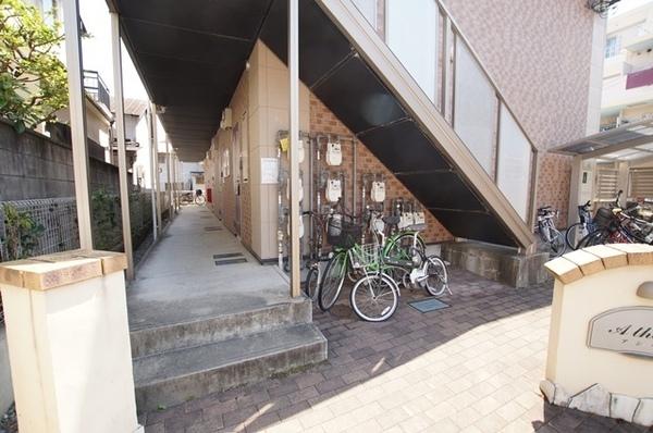 アシーナ