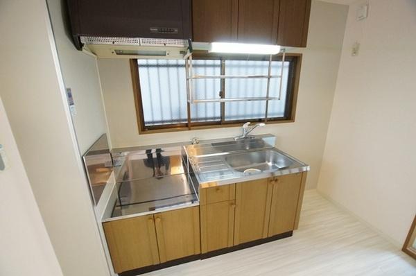 尼崎市東園田町６丁目のハイツ