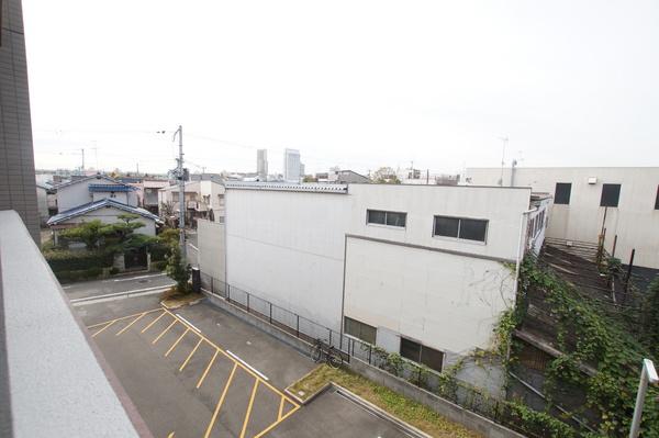 尼崎市金楽寺町２丁目のマンション