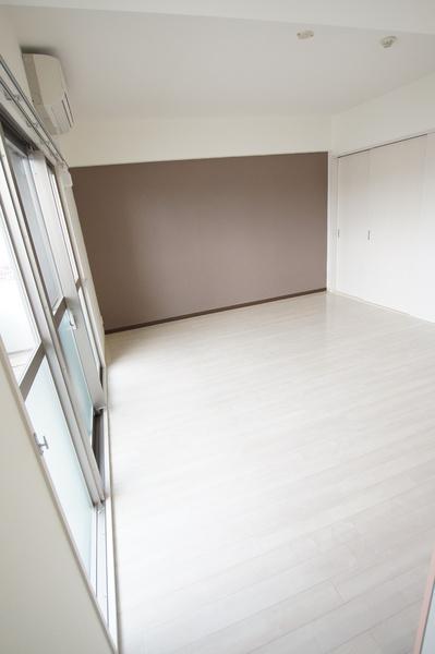 尼崎市金楽寺町２丁目のマンション