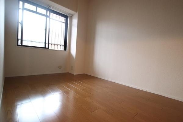 尼崎市元浜町２丁目のマンション