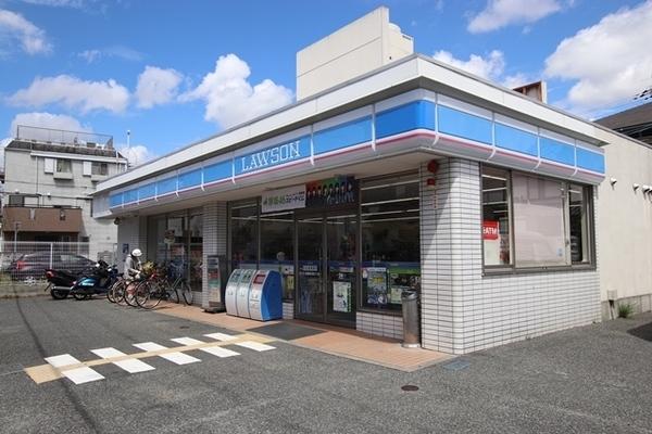 メルベールマウンテンヴィレッジ(ローソン尼崎塚口町三丁目店)