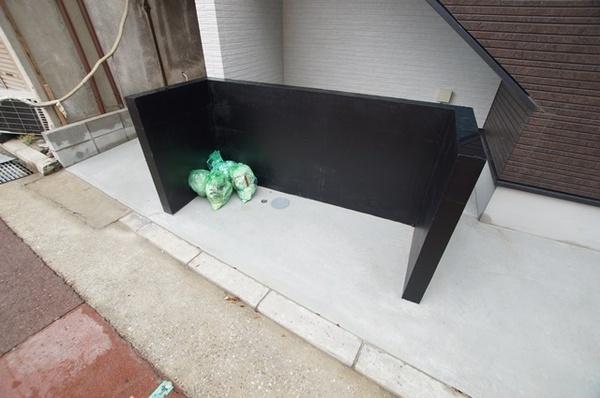 GLANTERIOR出屋敷