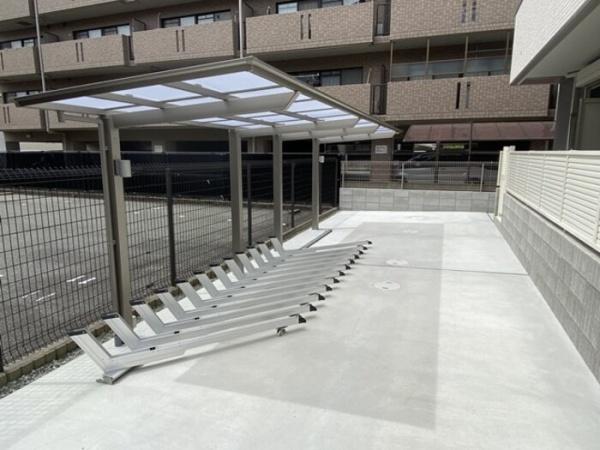 尼崎市東園田町６丁目のアパート