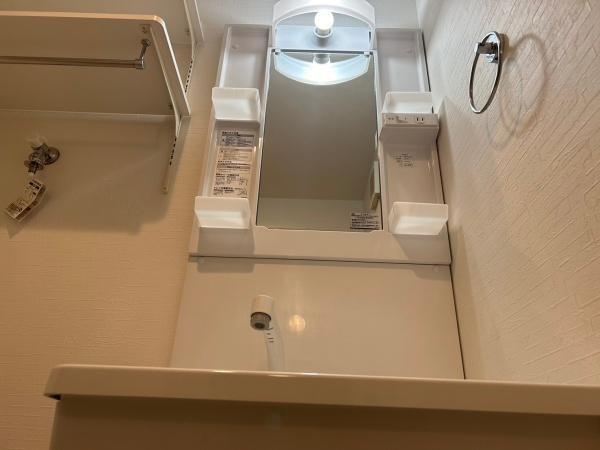 尼崎市中在家町３丁目のアパート