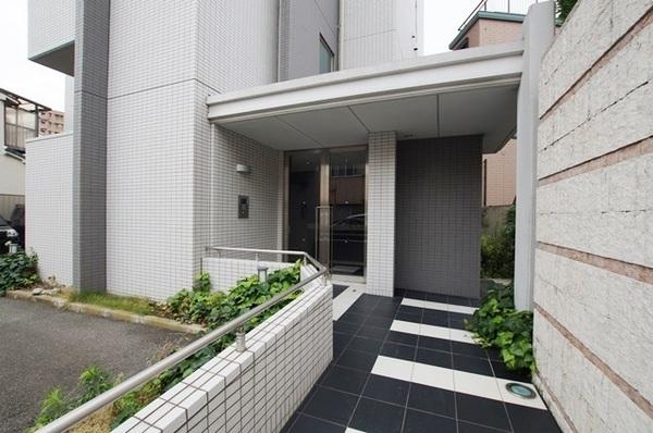 尼崎市杭瀬北新町２丁目のマンション