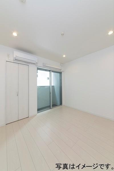 尼崎市東七松町１丁目のハイツ