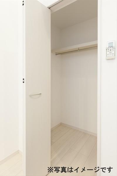 尼崎市東七松町１丁目のハイツ