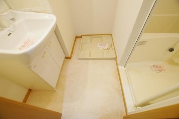 尼崎市東難波町５丁目のマンション