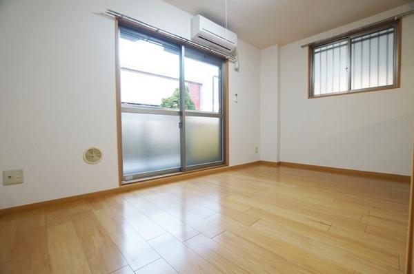 尼崎市東難波町５丁目のマンション