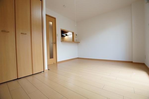尼崎市東難波町５丁目のマンション