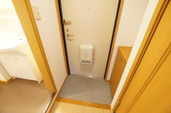 尼崎市東難波町５丁目のマンション