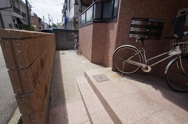 尼崎市東園田町８丁目のマンション
